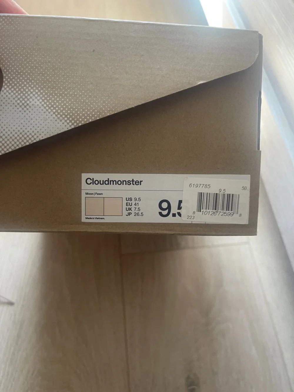 QC Cloudmonster Running Women's Sneakers in Light Pink and White Size: 9.5